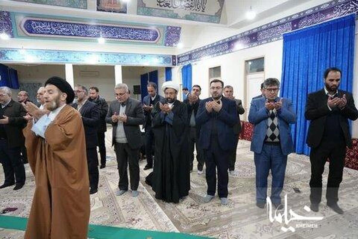 دیدار رئیس سازمان مدیریت و برنامه ریزی کشور با نماینده ولی فقیه در لرستان انجام شد
