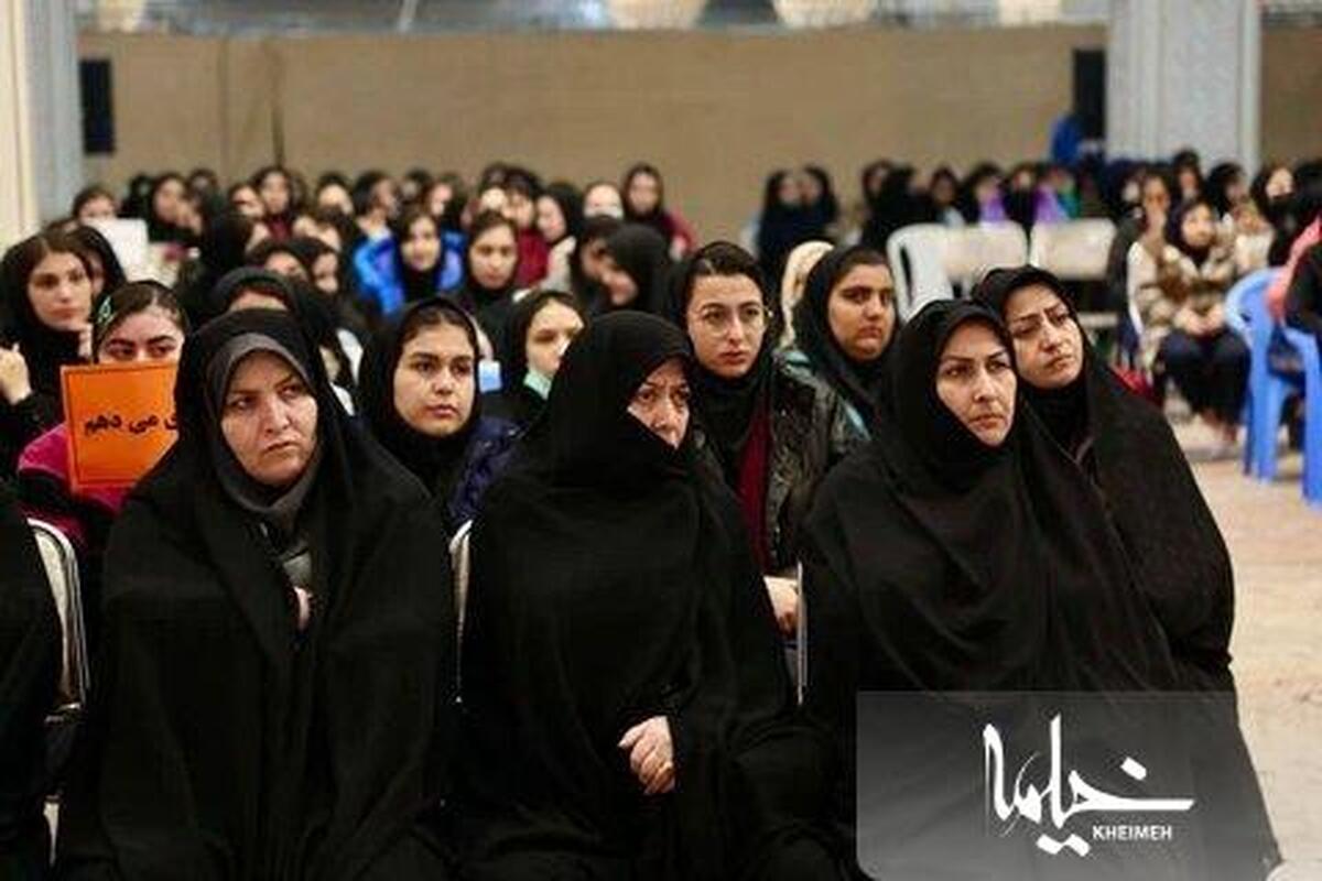 همایش رای اولی ها در مصلای اردبیل برگزارشد