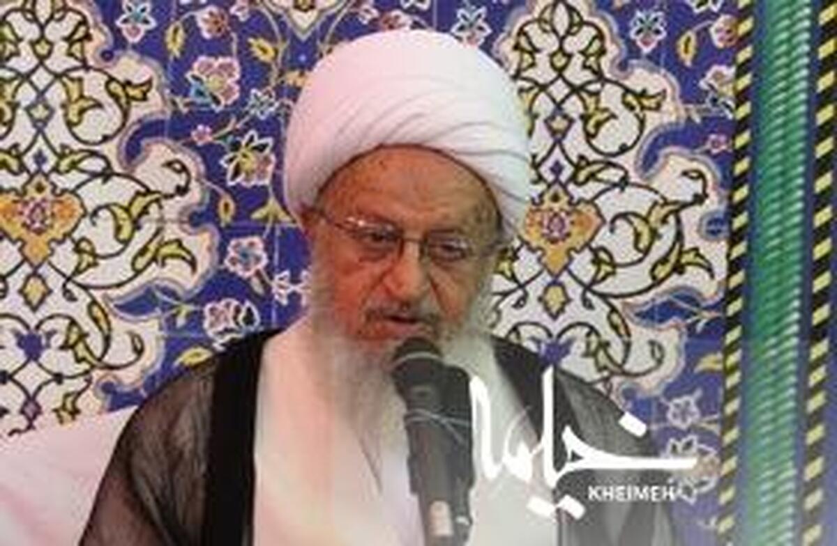 انتقاد آیت‌الله‌العظمی مکارم از کسانی که خود را فراتر از قانون می‌دانند