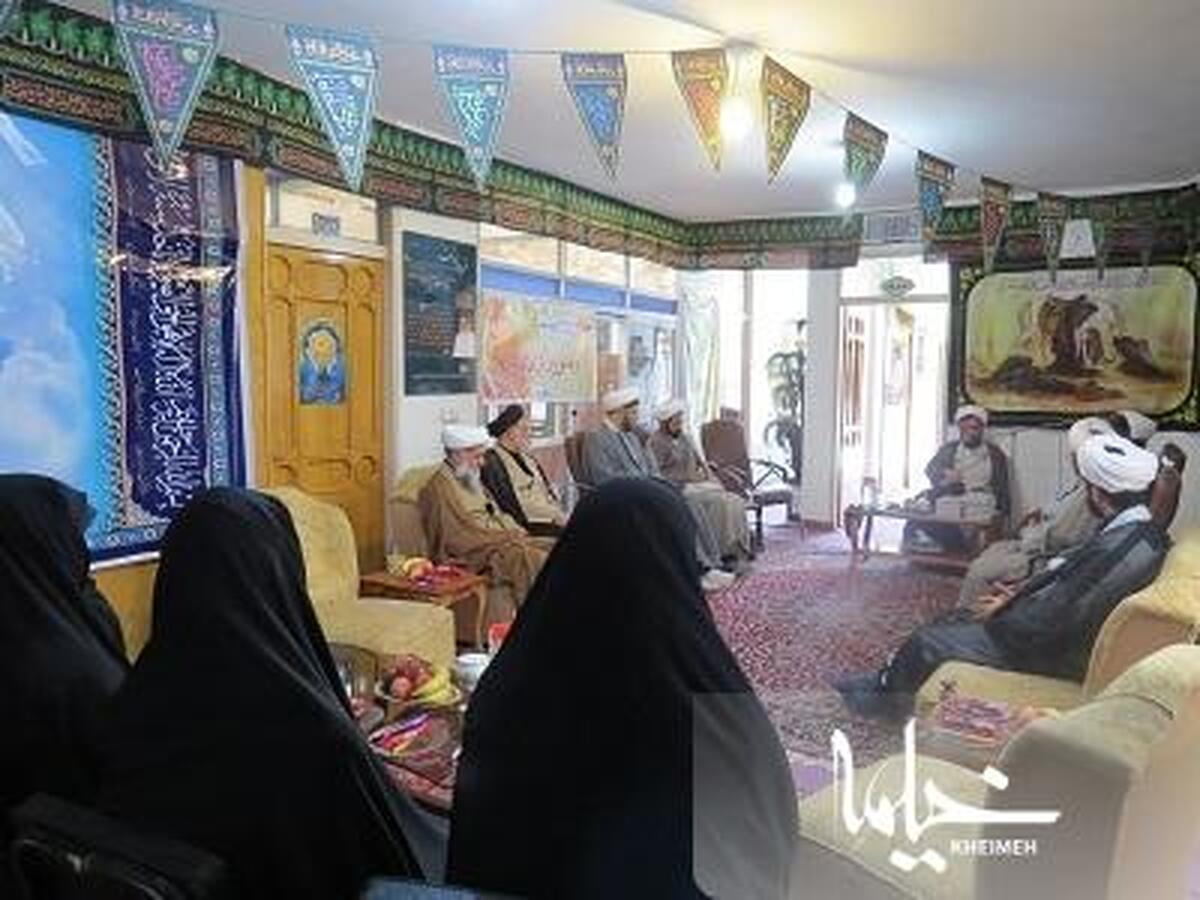 طلاب نماينده خوبی برای دين باشند