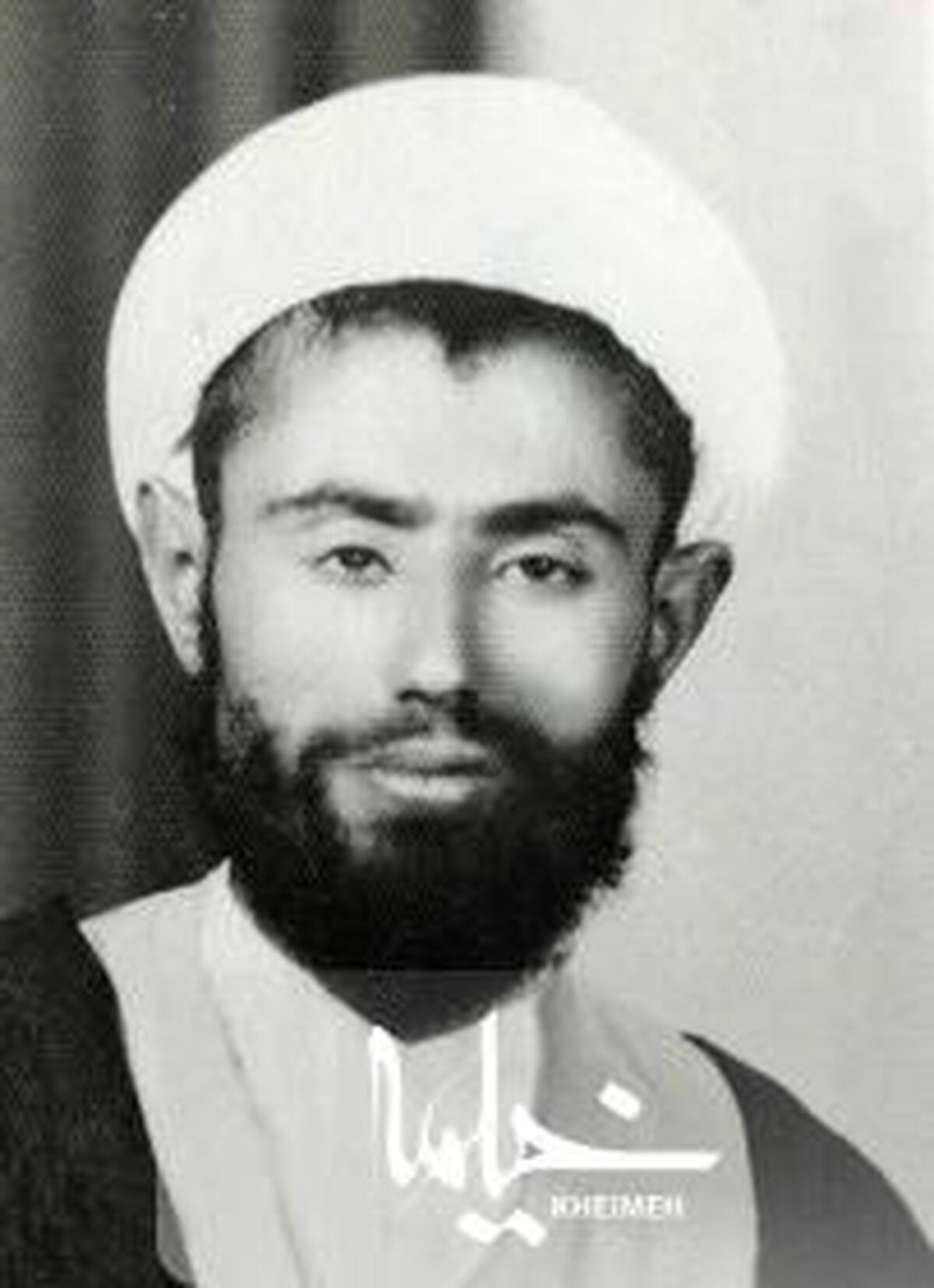 سه مزار براي یک شهيد روحانی وجود دارد
