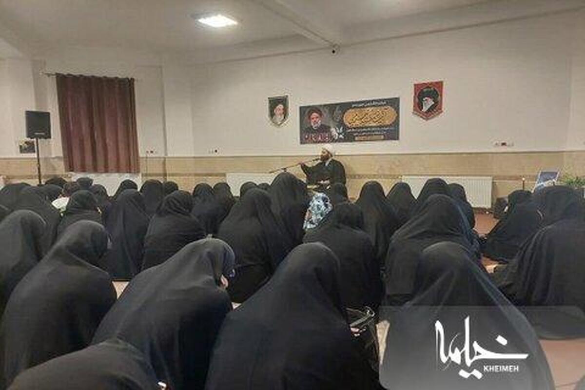 تبیین ویژگی‌های رئیس جمهور تراز اسلامی به مردم ضروری است