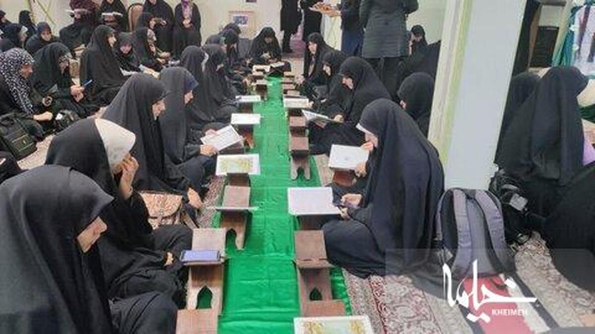 طلاب خواهر همدانی در سوگ شهید جمهور