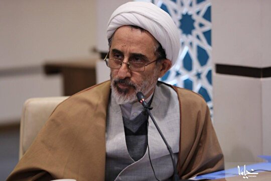 قرآن؛ معلم اخلاق و راهنمای زندگی است