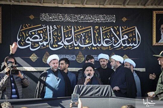 امام علی(ع) محور وحدت ملی و دینی ماست