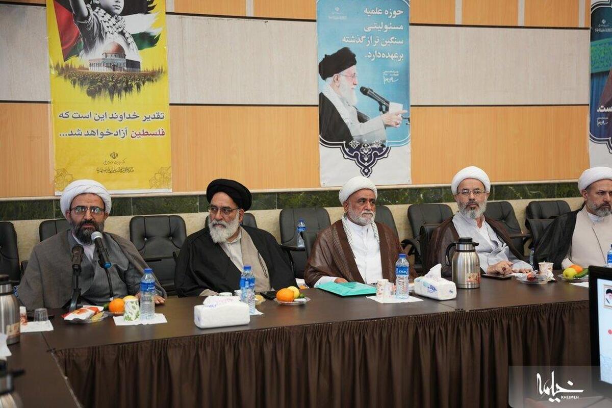 حوزه علمیه باید قرارگاهی به منظور رفع آسیب‌های اجتماعی باشد