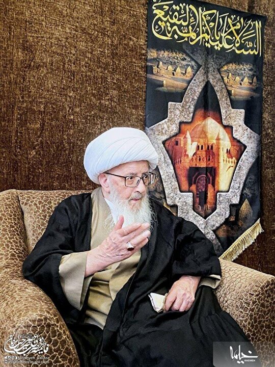 حجاج برای فرج و سلامتی امام زمان(عج) و رفع گرفتاری مردم زیاد دعا کنند