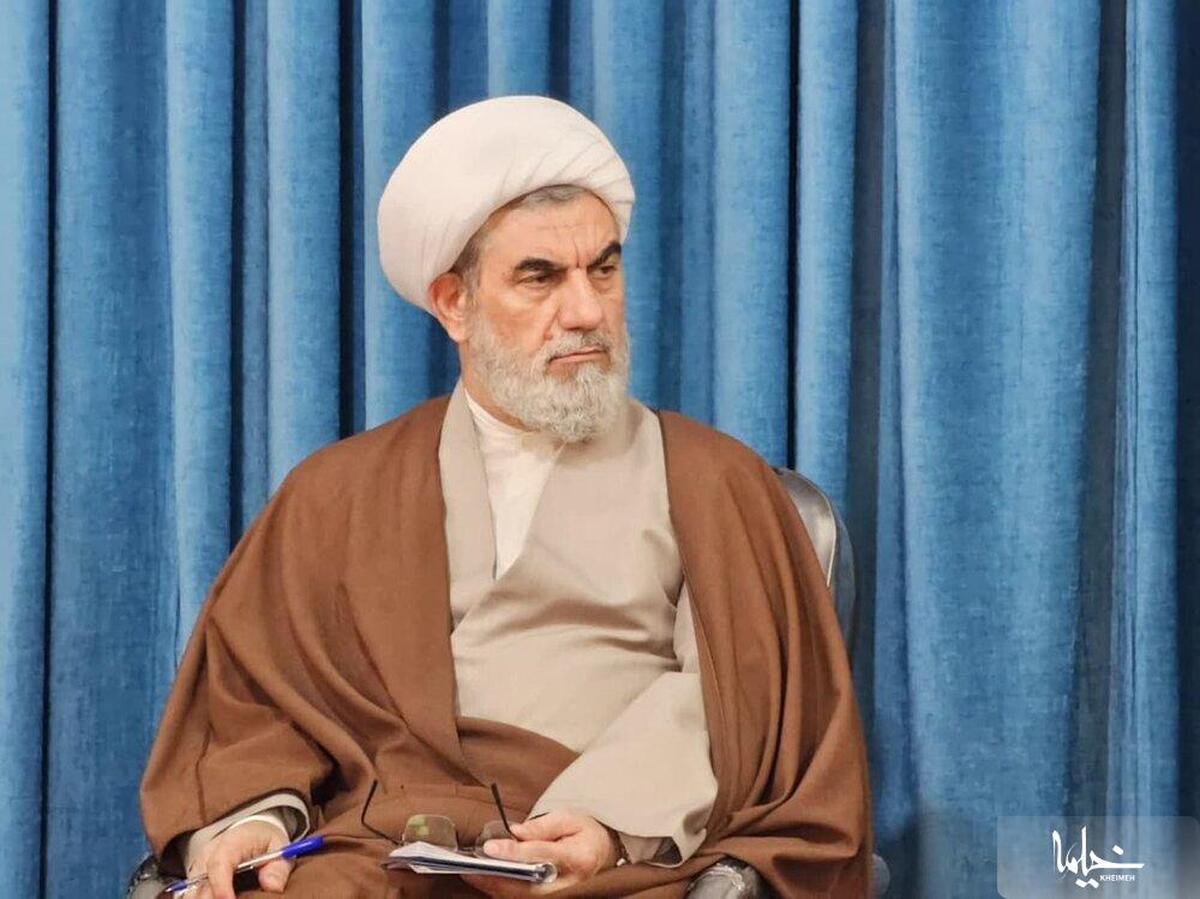 خاندان اهل‌بیت (ع) سرشار از علم و تقوا هستند
