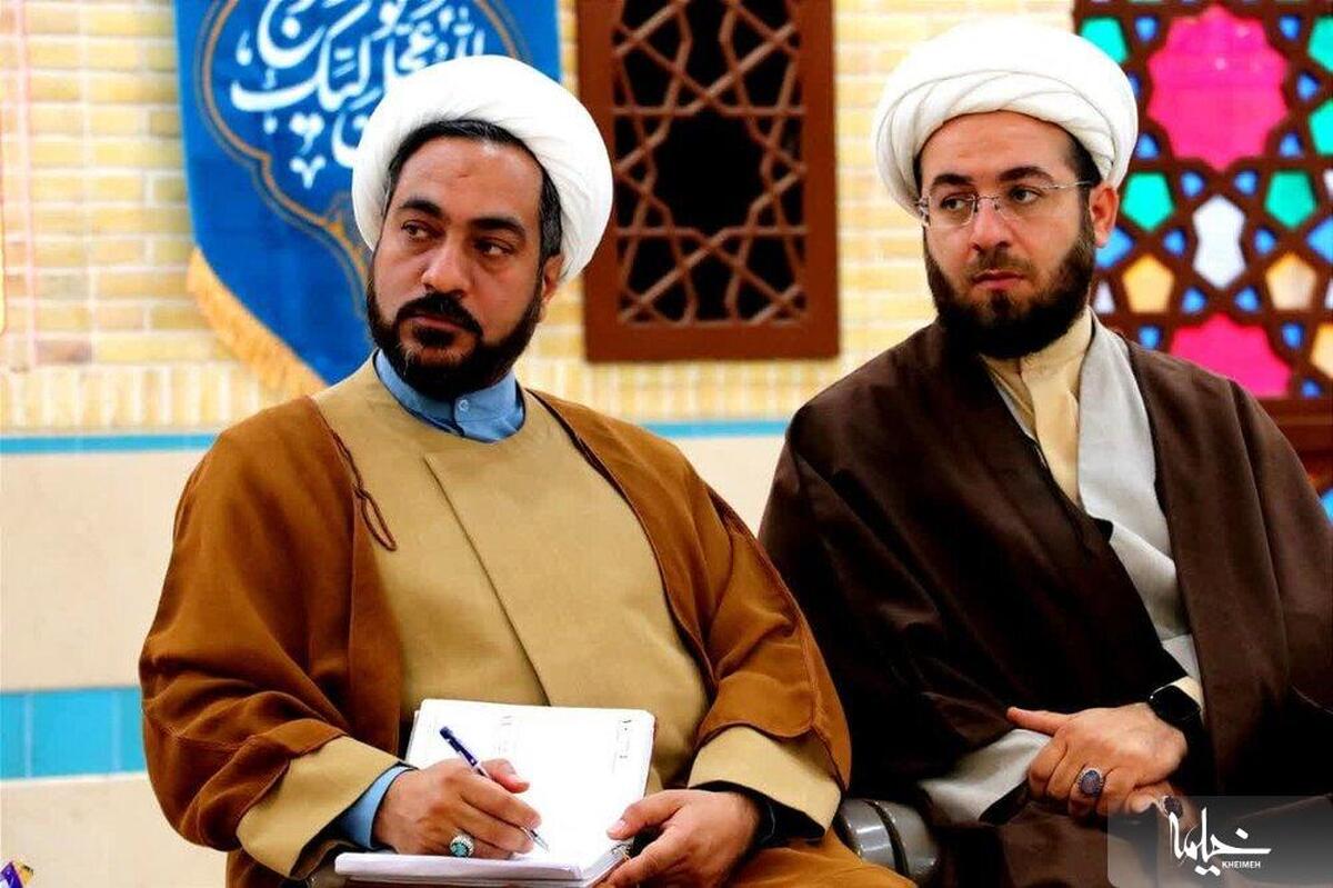 منتظران ظهور پای منبرها تربیت می شوند