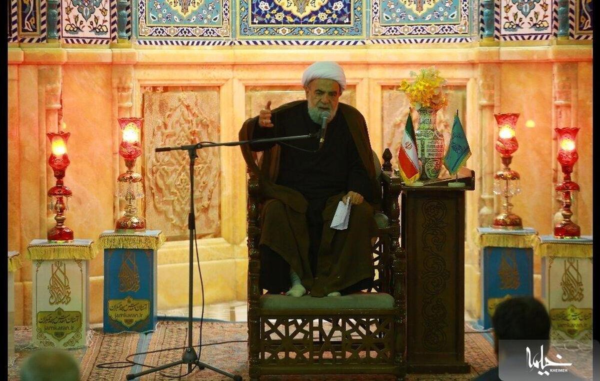 قیام ۱۵ خرداد بنیان بیداری جهانی شد