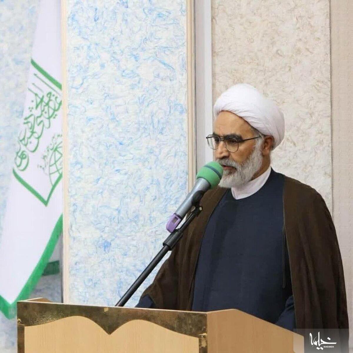 عاشورا عین سیاست بود/ عاشورا اوج مبارزه با سلطه‌گری و مطالبه عدالت است