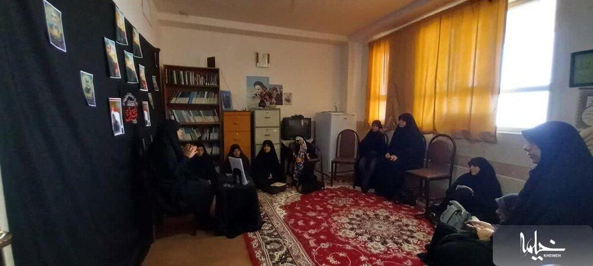 شهدا روحیه ایثار و مقاومت را در جامعه تزریق می‌کنند