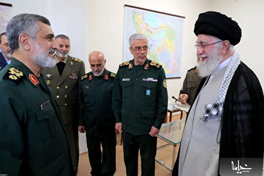 از حاجی‌زاده عزیز می‌گویم