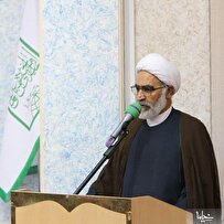 عاشورا عین سیاست بود/ عاشورا اوج مبارزه با سلطه‌گری و مطالبه عدالت است