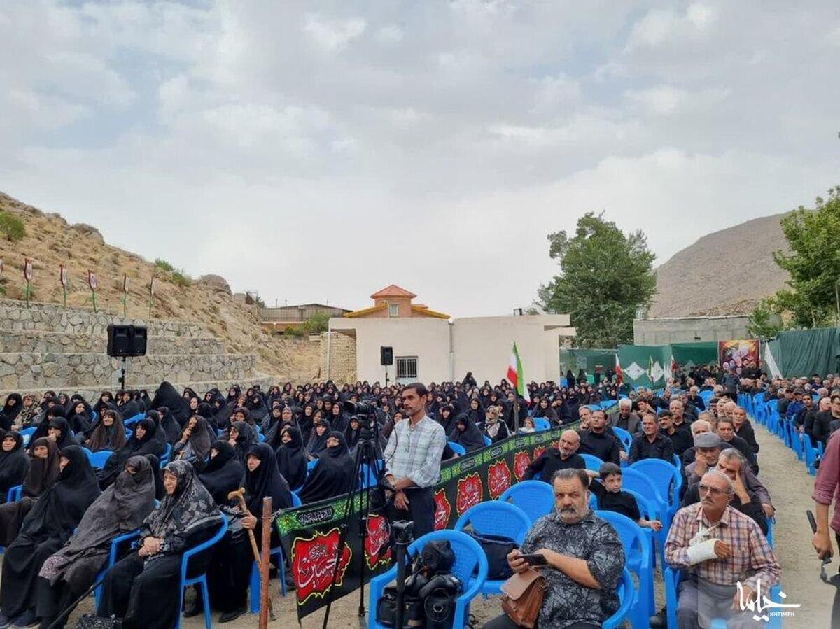 گرامیداشت مقام شهدا در قهرود بخش قمصر کاشان