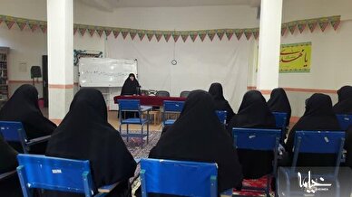 زنانی که خود را برای دیگران آرایش می کنند، هیچ وقت به آرامش نمی رسند